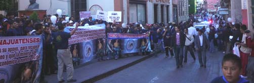 Marchan mineros disidentes
