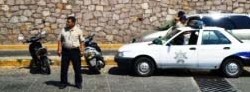 Invita Policía Vial a conductores para que realicen verificación