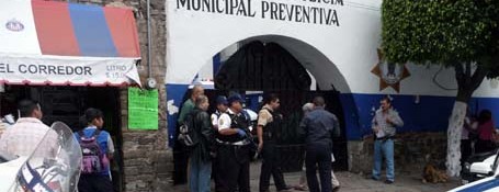 Detienen a adolescente presuntamente relacionado a grupo delictivo