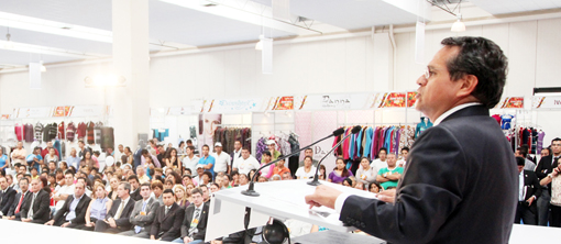 Clausuran en Moroleón la Expo Textil 2011