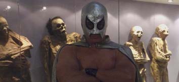 Axel El Nieto del Santo tampoco le teme a las Momias de Guanajuato