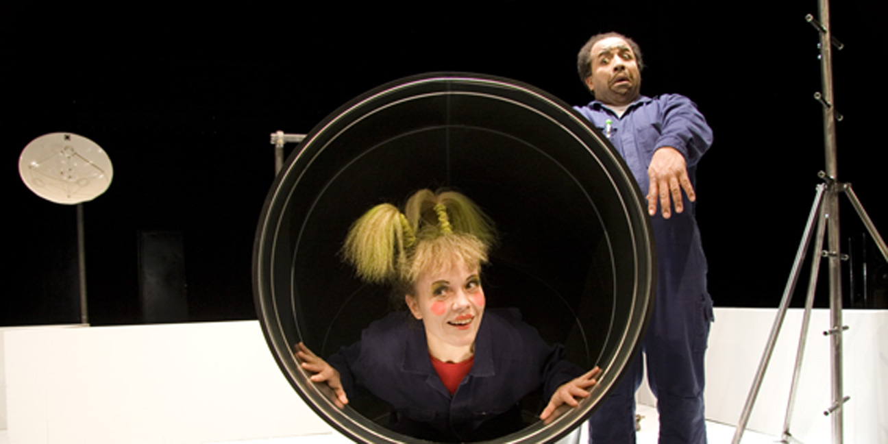 Los niños también tienen su lugar en el FIC:  la compañía Angereds Teater presenta «The butterfly pilots» (Suecia)