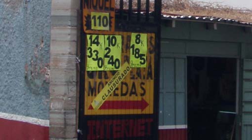 Anuncios de comercios fuera de norma que no se regularicen serán retirados