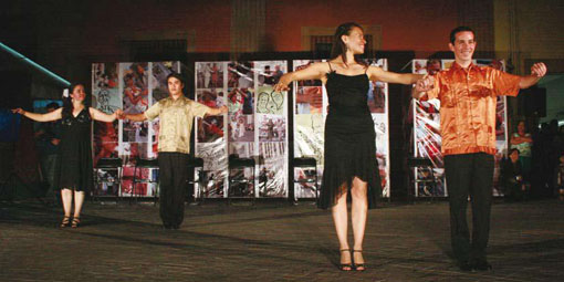 Colectivo Mínimo Cuerpo El baile como forma de araigo