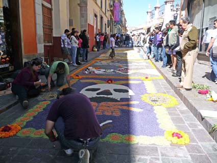 Tapetes de la muerte sobreviven a la pandemia