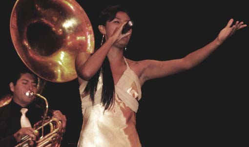Gana alumna de Música del Campus Guanajuato segundo lugar en concurso “Una rola por la democracia” del IFE