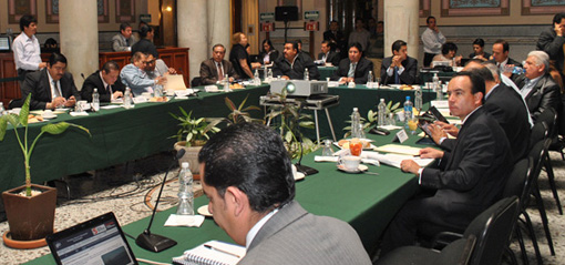Comparece Secretario de Obra Pública ante el Congreso del Estado