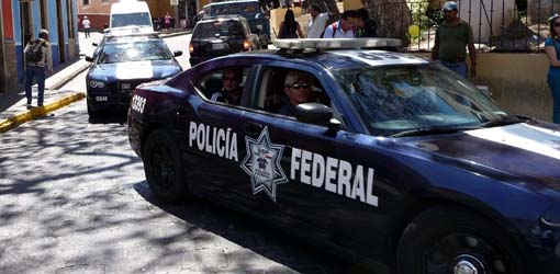 Elementos de Seguridad realizan recorrido que hará el Papamóvil