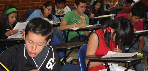 Es meta educativa abrir 70 mil espacios en nivel superior