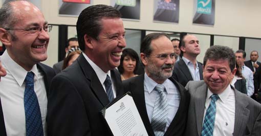 Recibe Miguel Márquez Márquez Constancia de Mayoría como Gobernador Electo