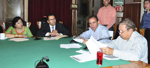 Sale dictamen de la Ley Ganadera