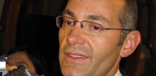 Se disputan dos guanajuatenses coordinación de legislativo federal