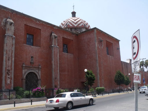 Restauran Templo de San Agustín