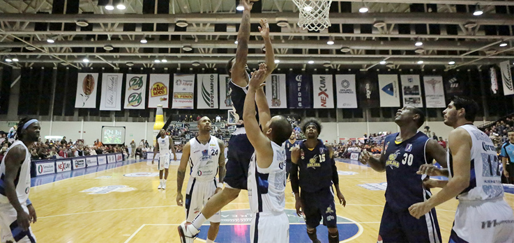 Abejas vs Huracanes continúa en La Colmena hoy viernes
