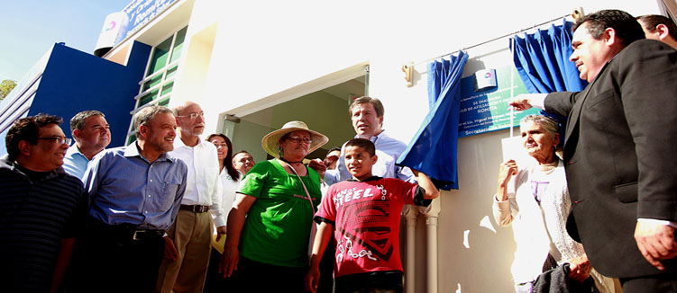 Inaugura Márquez Márquez MAO en Romita