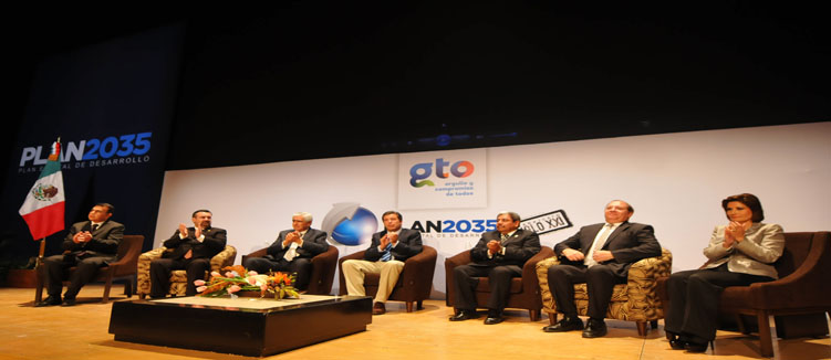 Presentan Gobierno Plan de Desarrollo 2035