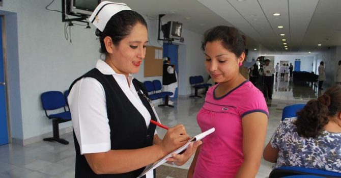 Se aplicarán 200 vacunas contra el cáncer cervicouterino a niñas