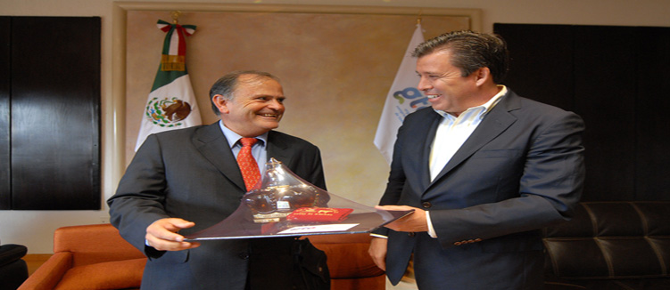 Se reúnen gobernador de Guanajuato con embajador de Portugal en México
