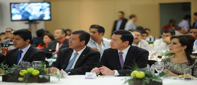 Gobernador en favor de agenda municipalista