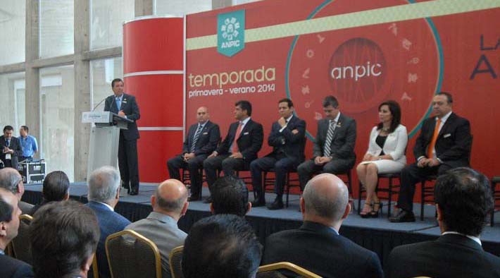 Aplican inversión histórica en infraestructura educativa en León