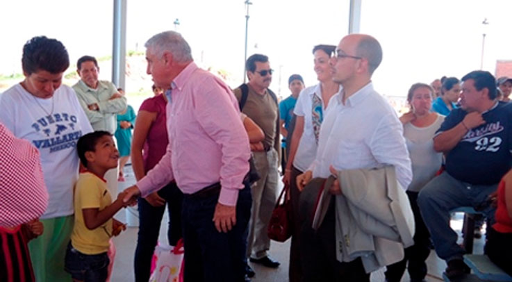 Alcalde y director del FIC vistan el Barrio Modelo para detectar escenarios
