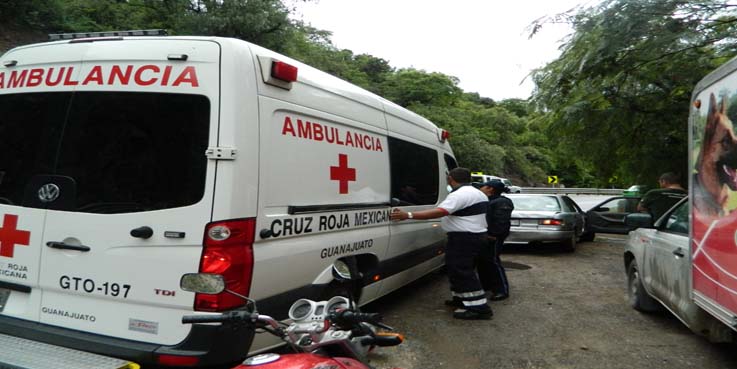 Hieren con arma blanca a hombre en Curvas Peligrosas