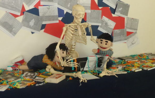 Continúa IEC Día de Muertos en la BCE