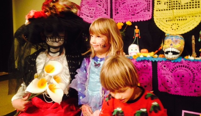 IEC homenajea a Posada en Oregón