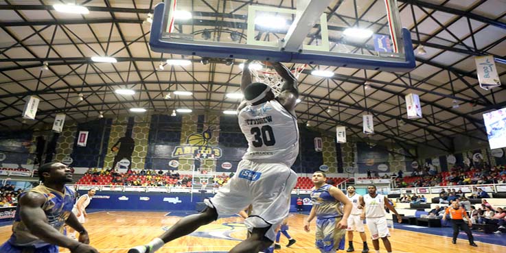 Abejas vence a Ángeles Guerreros