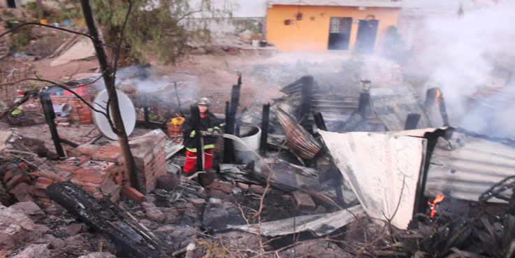 Se incendia casa en Nejayote