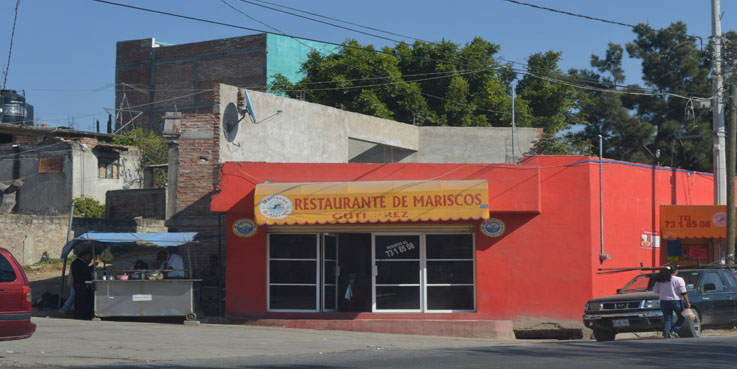 Roban camioneta de mariscos