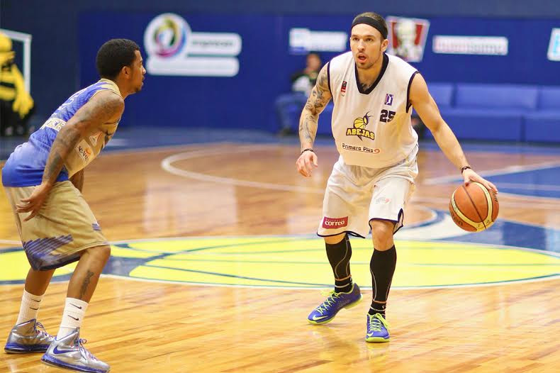 Abejas derrota a Ángeles Guerreros, en su victoria 23