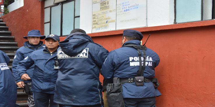 Pelea con pareja, regresa a robar y lo detienen