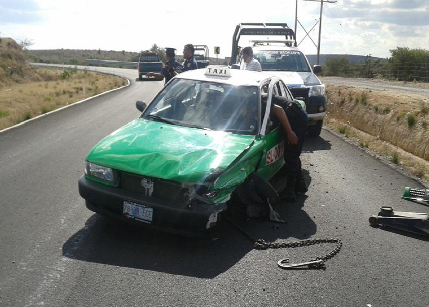 Recuperan taxi robado