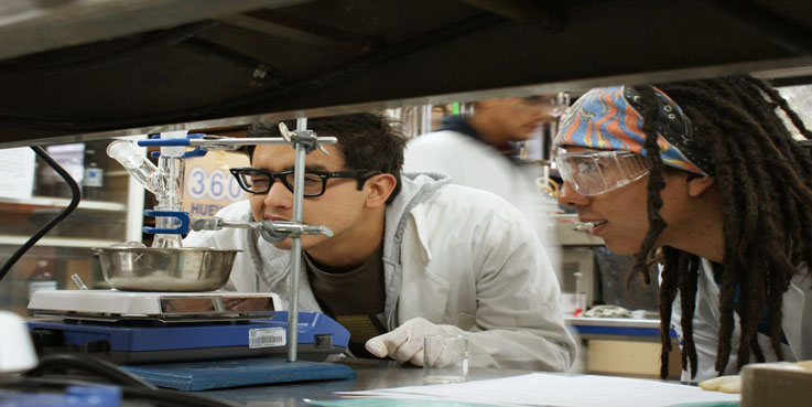 Anuncia UG Veranos de Investigación Científica 2014