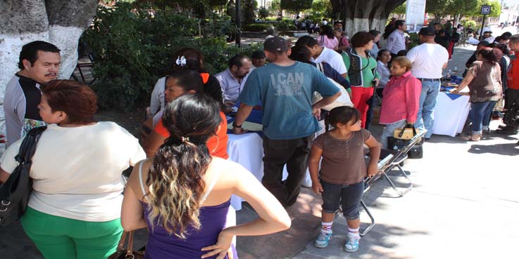 Entregan 200 escrituras en Purísima del Rincón
