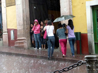 Previenen afectaciones por lluvias en zonas de riesgo