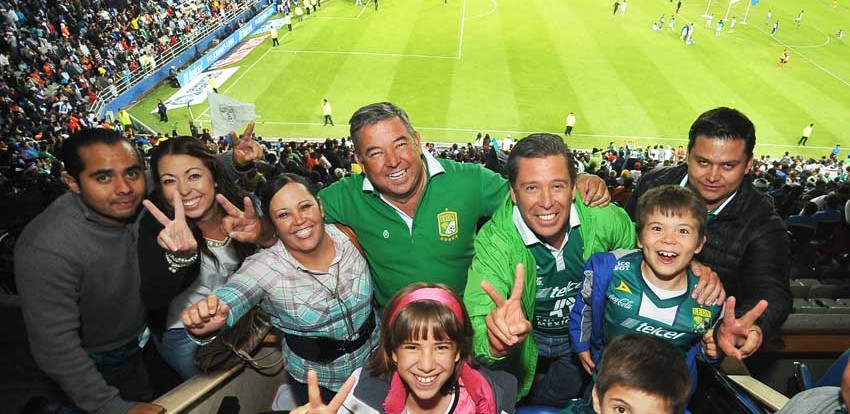 Celebra gobernador bicampeonato del León