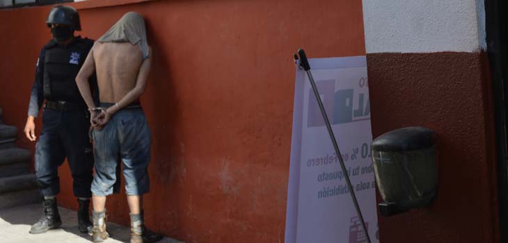 Golpean lupios a guardias de seguridad
