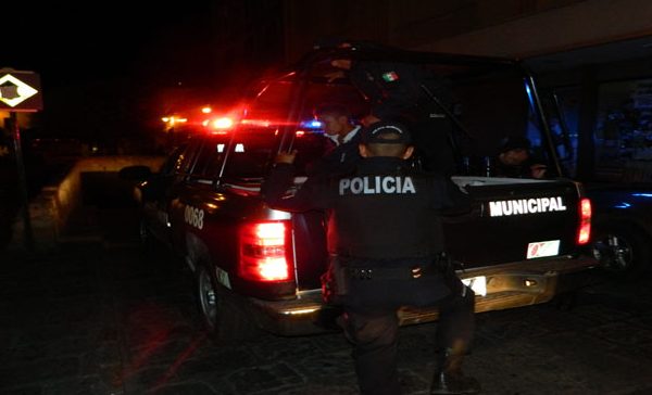 Balean a joven en yerbabuena