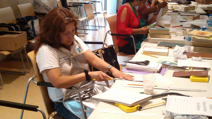Concluye curso “El cuidado y la reparación de los libros” impartido a bibliotecarios