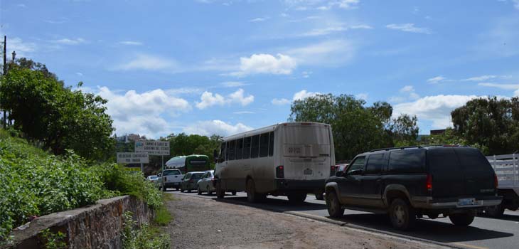 Asaltan autobús en San José de Llanos