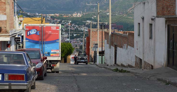En El Encino, vándalos aprovechan falta de alumbrado