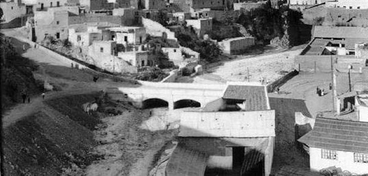 Arco encontrado en excavación son cimientos: alcalde capitalino