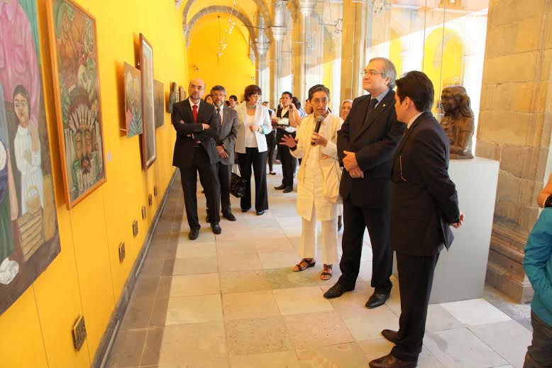 Inaugura UG el Corredor Artístico Tomás Chávez Morado