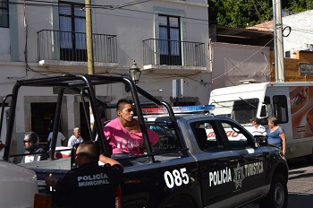Deja riña en bar un herido