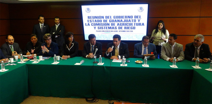 Campesinos y gobierno pedirán a la federación fondo para evitar pérdidas