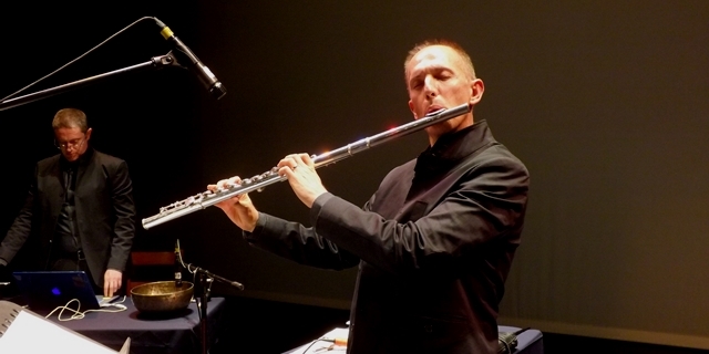 Lumínico conquista en el Teatro Juárez