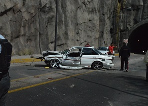 Se lesiona al perder el control de su auto