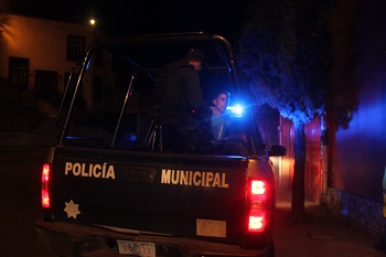 Se quedan dormidos a mitad del camino, detienen a uno